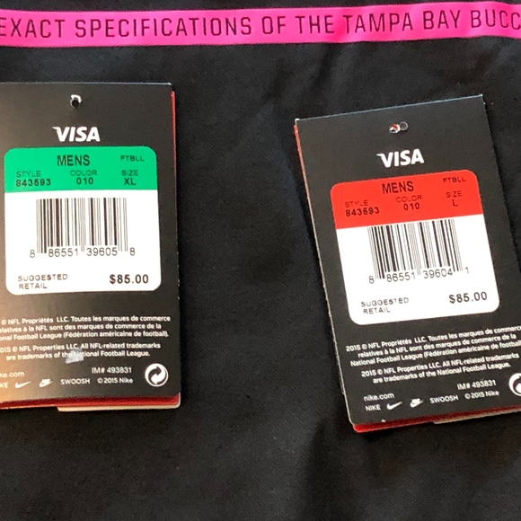 Nike Thermafit KAY YOW Cancer TAMPA BAY BUCCANEERS - Picture 5 of 8